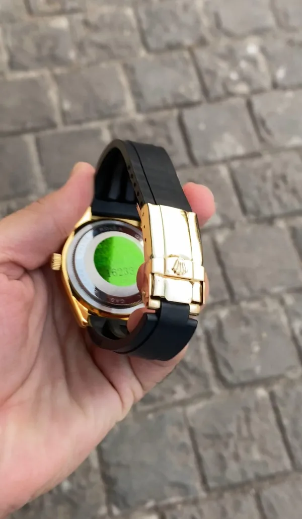 Gold_Black_New_Precious_sky_Watch_For_Men