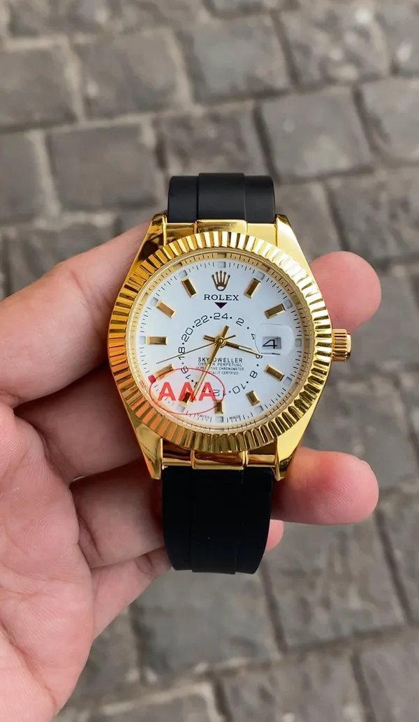Gold_White_New_Precious_sky_Watch_For_Men