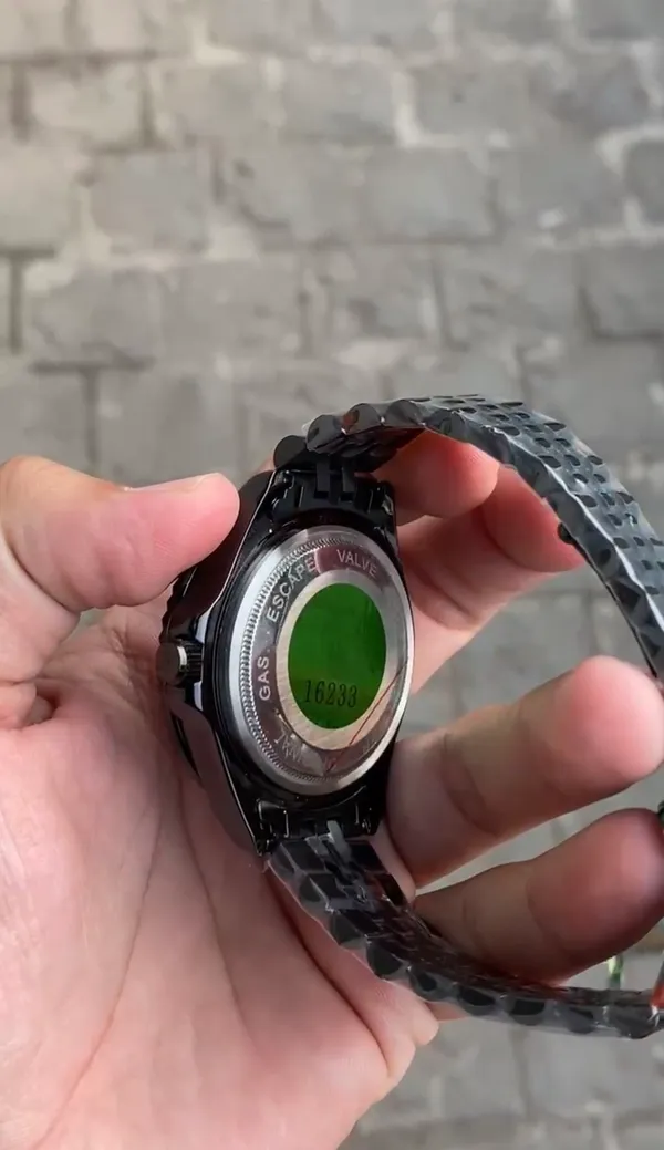 Black_&_Green_Gmt_premium_Stainless_Steel_Watch_For_Men