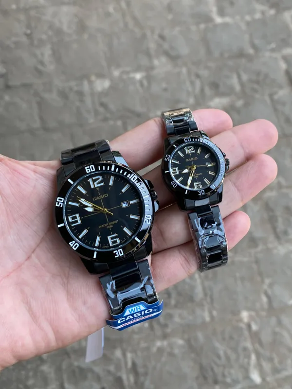 Black_premium_Stainless_Steel_Watch_For_All_Men_&_Women_Couple