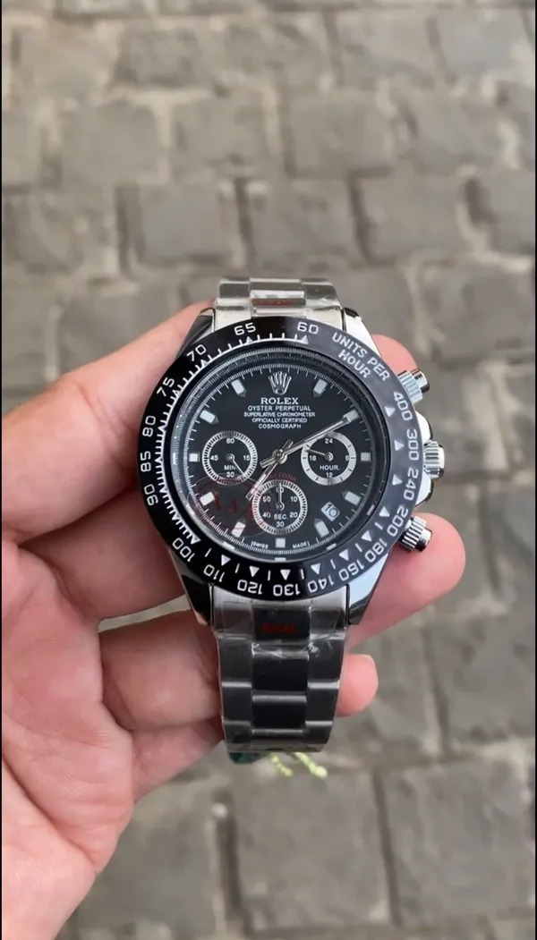 Silver_Black_Chronograph_Daytona_Watch_For_Men