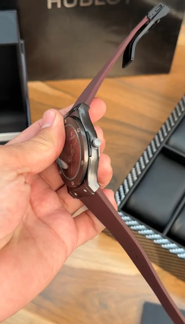 Rose_Gold_Brown_Spyder_Leather_Hub_l00T_Watch_For_Men