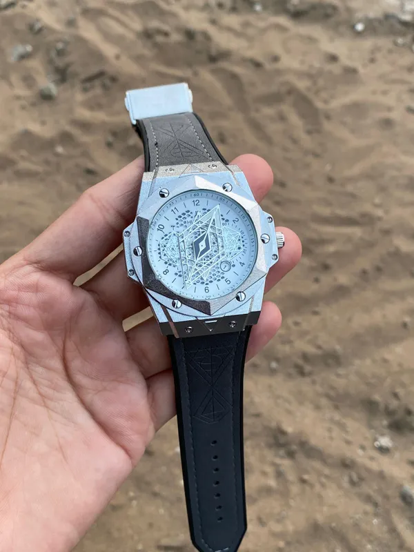 Grey_Silver_Spyder_Leather_Hub_l00T_Watch_For_Men