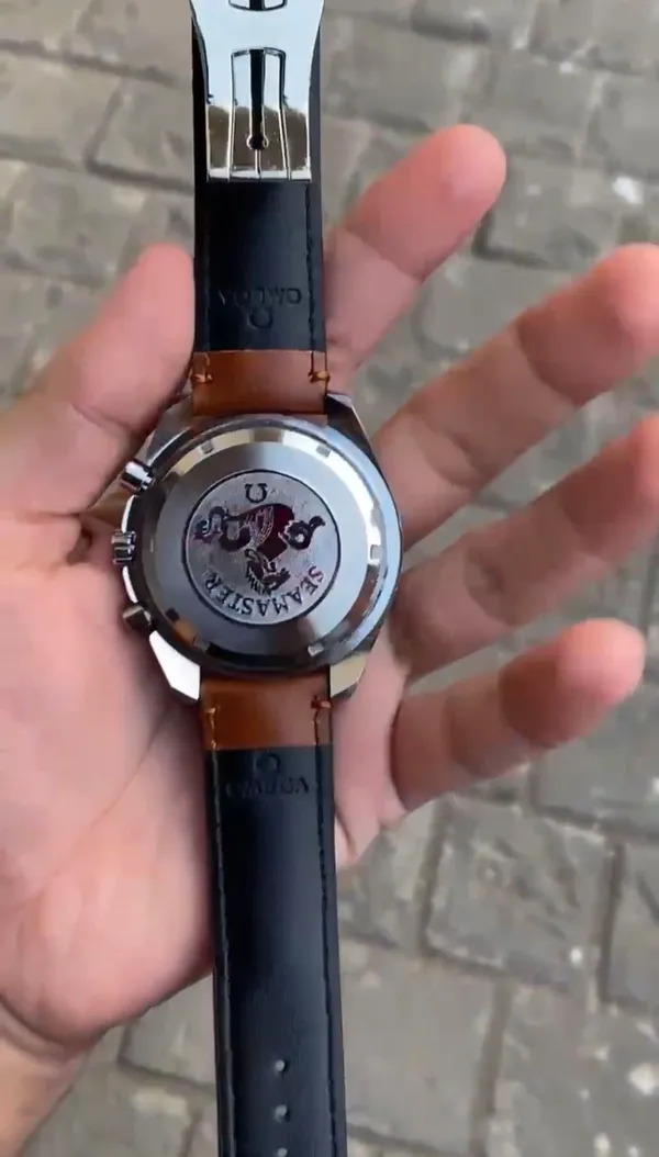 Brown_Premium_Leather_Chronographs_Watch_For_Men