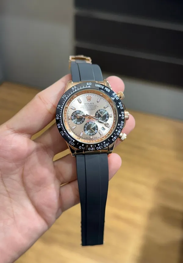 Rose_Gold_Classic_Chronograph_Daytona_Watch_For_Men