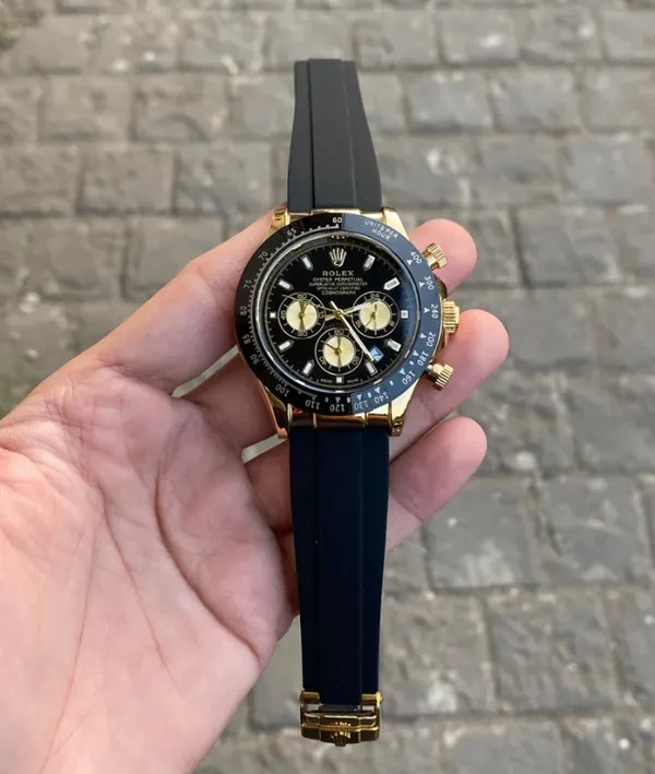 Dial_Gold_Case_Silicon_Strap_Stylish_Watch_For_Men