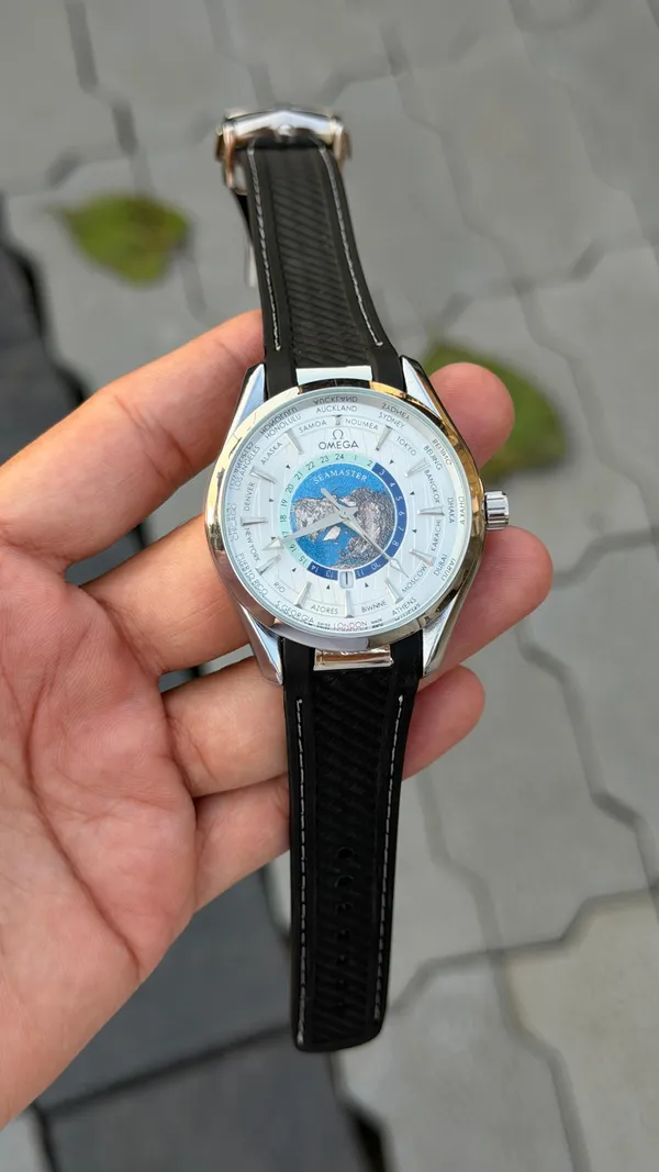 World_Map_Black_And_White_Omeg_Watch_For_Men