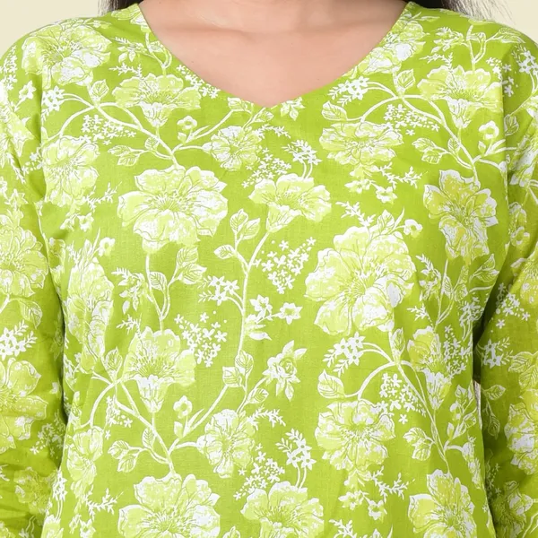 Green_Cotton_Premium_Kurti_With_Pant_Set_For_Women