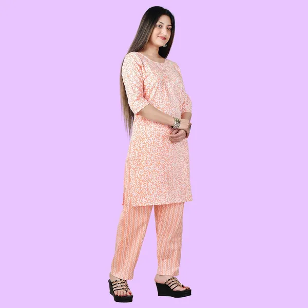 Peach_And_White_Cotton_Premium_Kurti_With_Pant_Set_For_Women