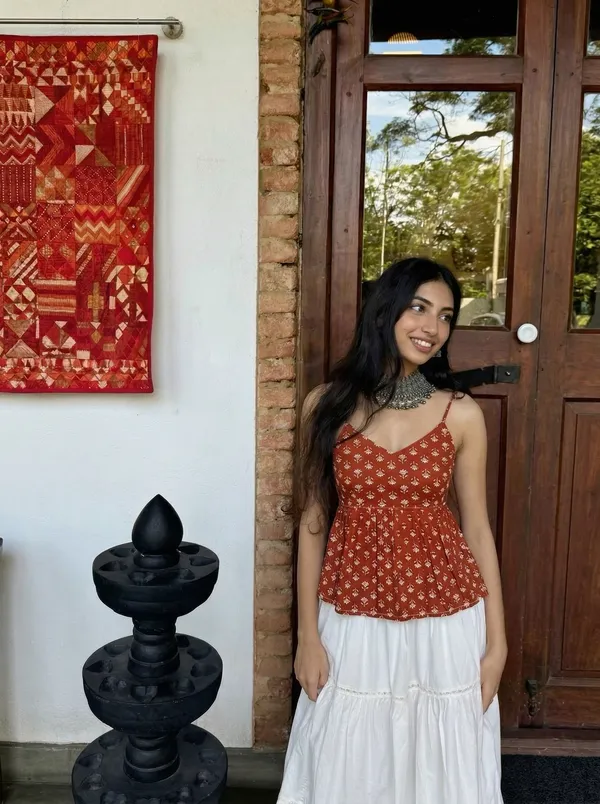 Brown_Pure_Cotton_Sleeveless_V_Neck_Kurti_For_Women