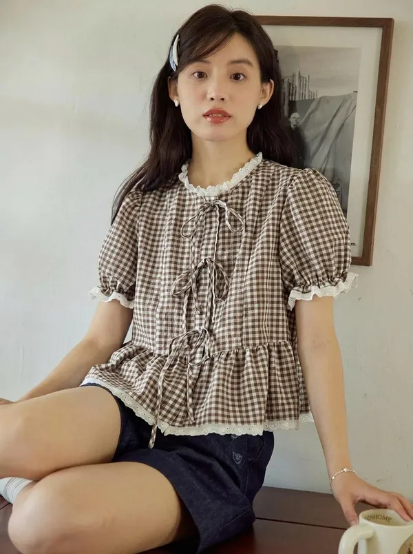 Brown_Pure_Cotton_Lace_Short_Sleeve_Round_Neck_Top_For_Women