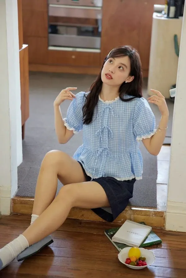 Sky_Blue_Pure_Cotton_Lace_Short_Sleeve_Round_Neck_Top_For_Women