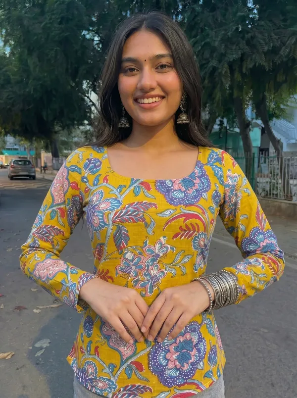 Mustard_Pure_Cotton_Straight_Fit_Kurti_For_Women
