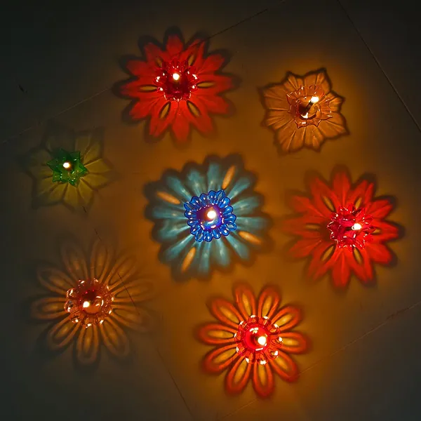 3D_Diya_Reflection_Diwali_Decorations_Set_|_Plastic_Diya_for_Puja_and_Festive_Home_Decor