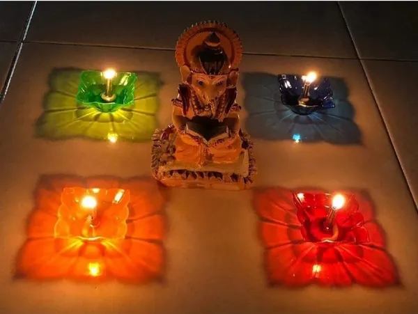 3D_Diya_Reflection_Diwali_Decorations_Set_|_Plastic_Diya_for_Puja_and_Festive_Home_Decor