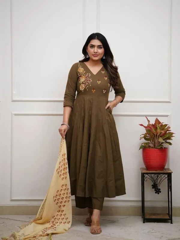 Mehendi_Green_Cotton_Premium_Kurta_Pant_Dupatta_Set_For_Women