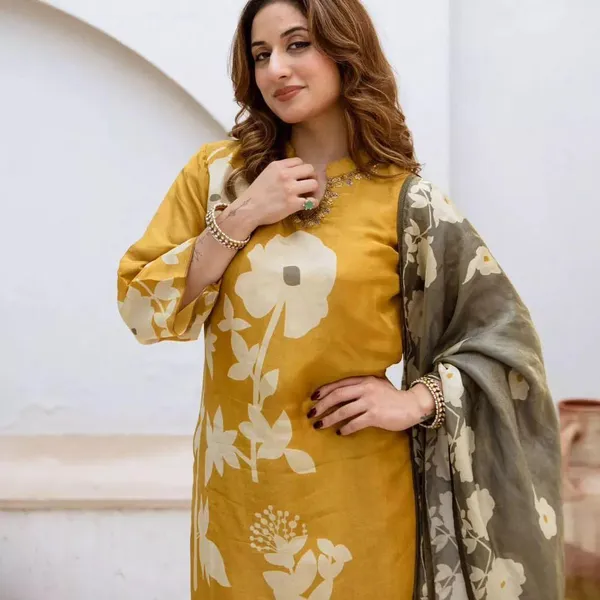 Yellow_Cotton_Premium_Kurti_Pant_Dupatta_Set_For_Women