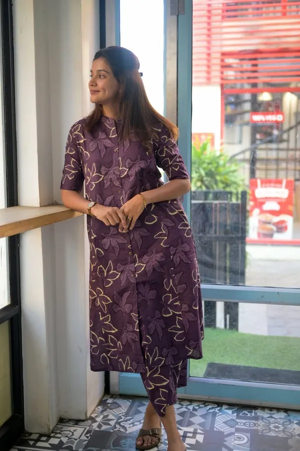 Wine_Floral_Cotton_A-Line_Kurti_With_Ankle-Length_Palazzo_Pant_Co-Ord_Set_For_Women