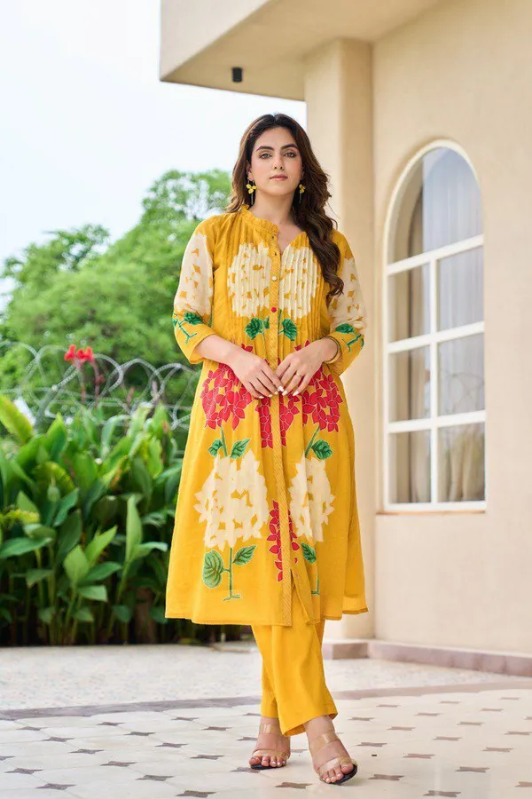 Yellow_Cotton_Premium_Kurta_Pant_Set_For_Women