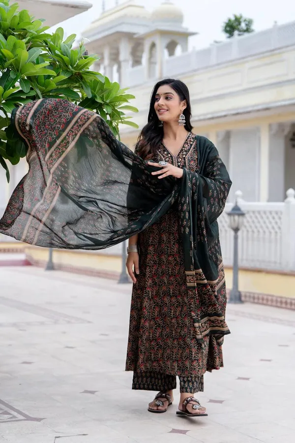 Black_&_Brown_&_Green_Anarkali_With_Kalamkari_Print_And_Plazo_Set_(3_Pc_Set)_for_Women