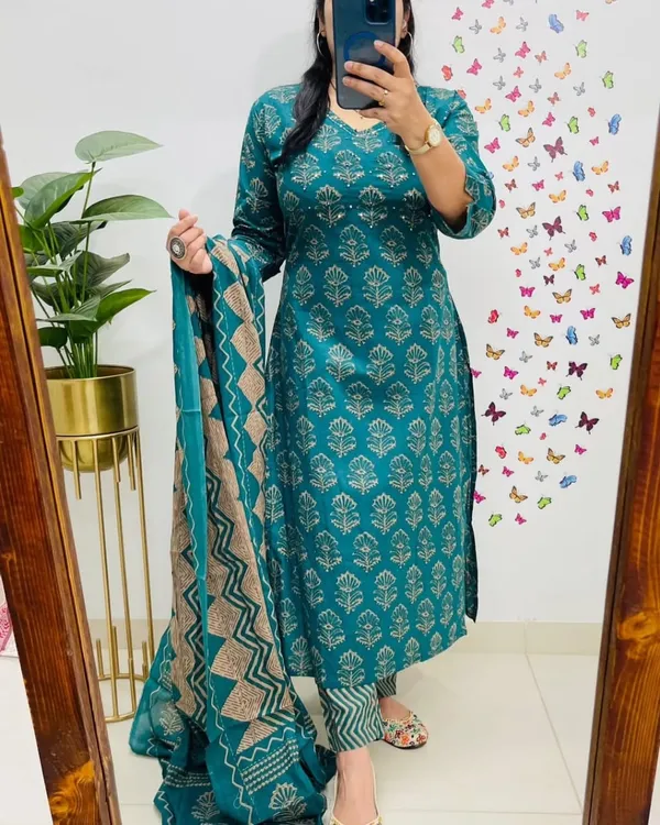 Light_Green_Cotton_Premium_Kurta_Pant_Dupatta_Set_For_Women