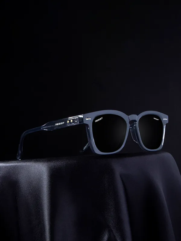 UV_Protected_Grey_Black_Wayfarer_Sunglasses_For_Men_&_Women