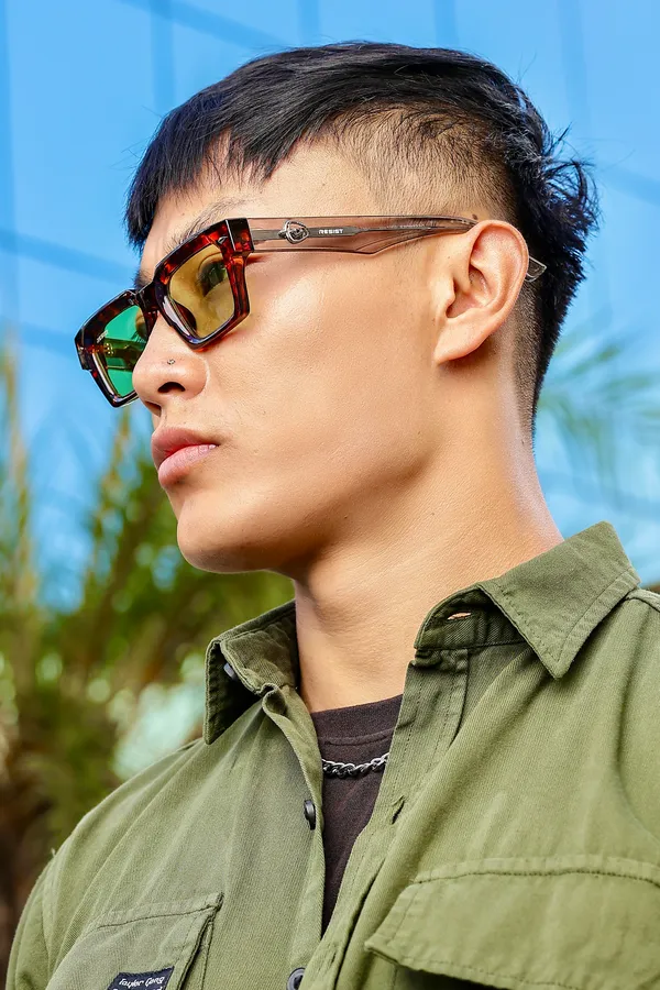 UV_Protected_Green_Wayfarer_Sunglasses_For_Men_&_Women