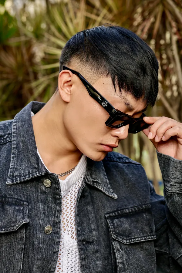 UV_Protected_Black_Wayfarer_Sunglasses_For_Men_&_Women
