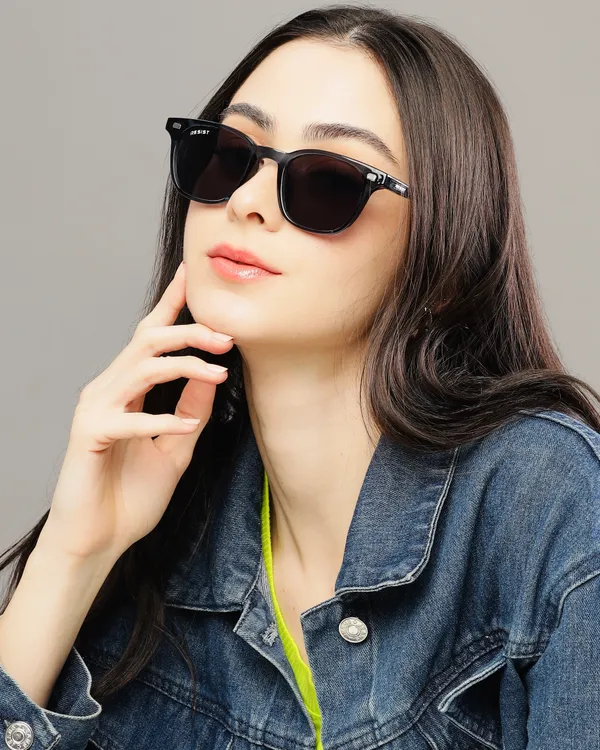 UV_Protected_Blue_Black_Wayfarer_Sunglasses_For_Men_&_Women