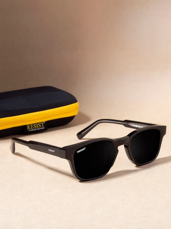 UV_Protected_Black_Wayfarer_Sunglasses_For_Men_&_Women