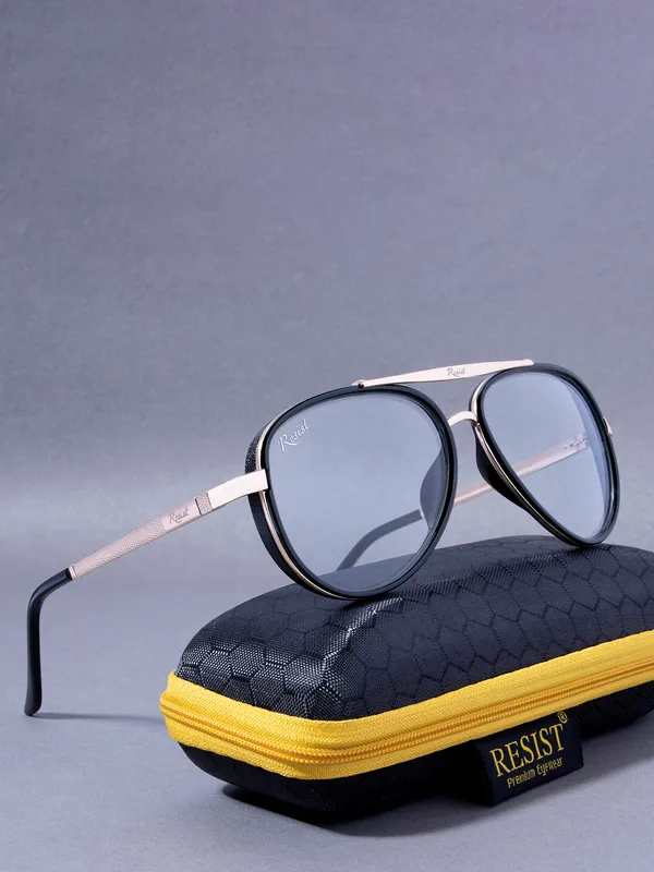 Photochromic_and_UV_Protected_Gold_Wayfarer_Sunglasses_For_Men_&_Women