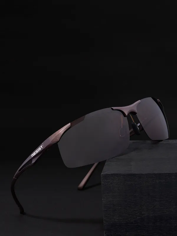 Polarized_and_UV_Protected_Yellow_Grey_Sports_Sunglasses_for_Men?and?Women