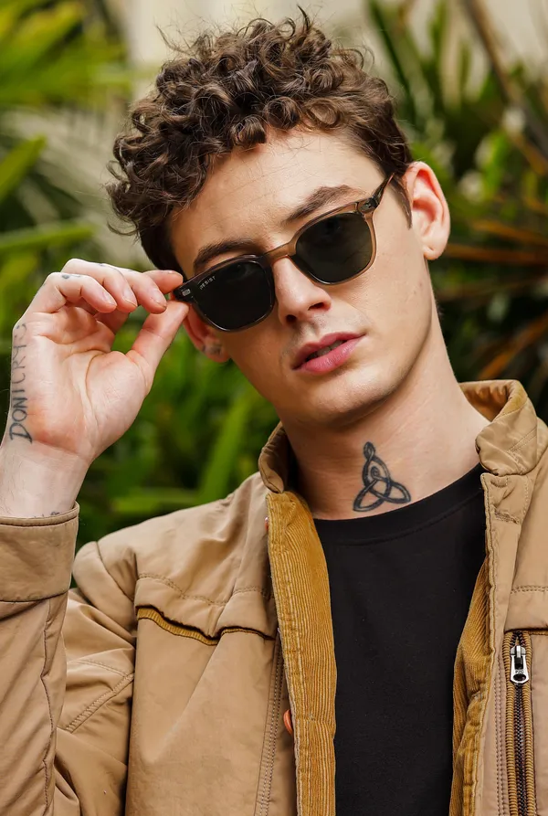 UV_Protected_Brown_Green_Wayfarer_Sunglasses_For_Men_&_Women