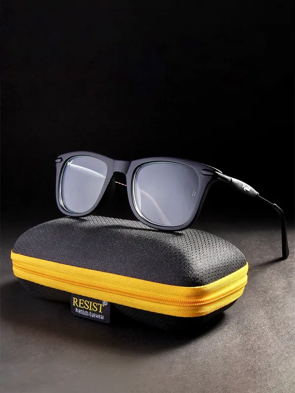 UV_Protected_Black_Photochromic_Day_Night_Wayfarer_Sunglasses_for_Men_and_Women