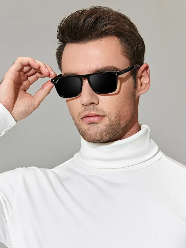 UV_Protected_Black_Wayfarer_Sunglasses_For_Men_&_Women