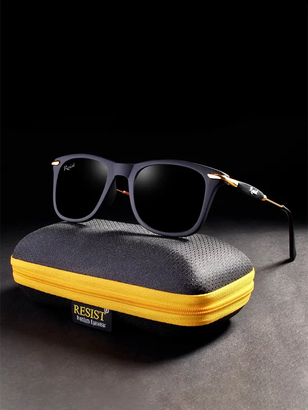 UV_Protected_Black_Wayfarer_Sunglasses_For_Men_&_Women