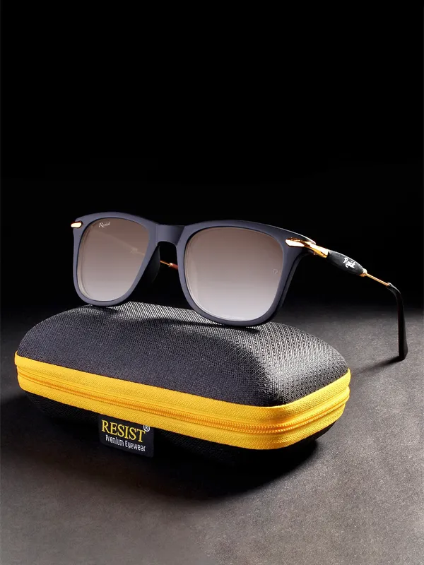 UV_Protected_Black_Wayfarer_Sunglasses_For_Men_&_Women