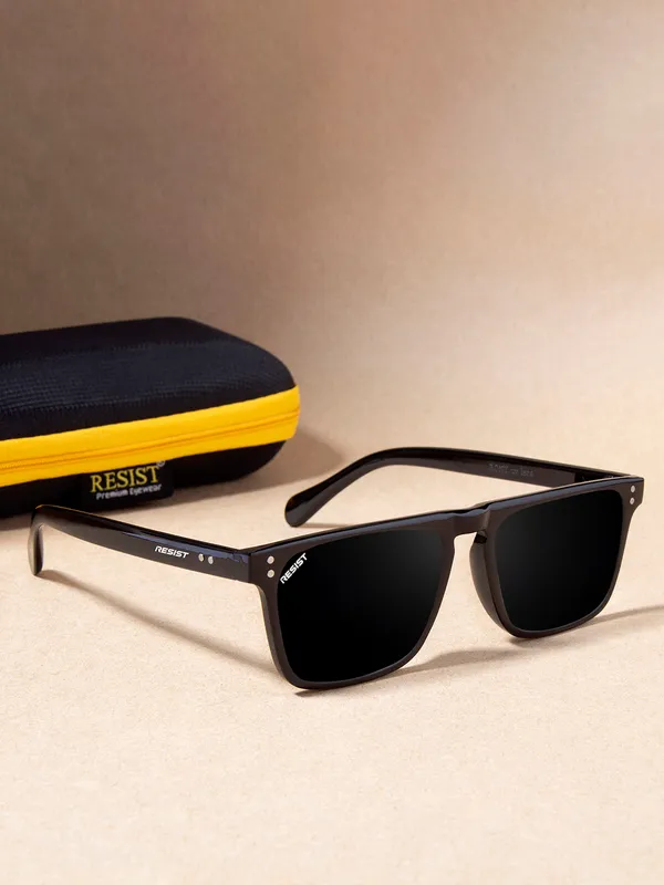 UV_Protected_Black_Wayfarer_Sunglasses_For_Men_&_Women
