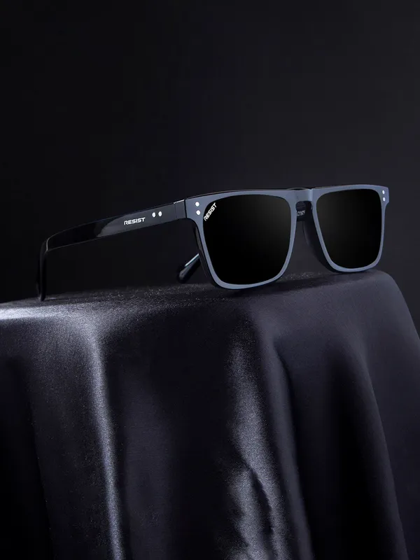 UV_Protected_Black_Wayfarer_Sunglasses_For_Men_&_Women