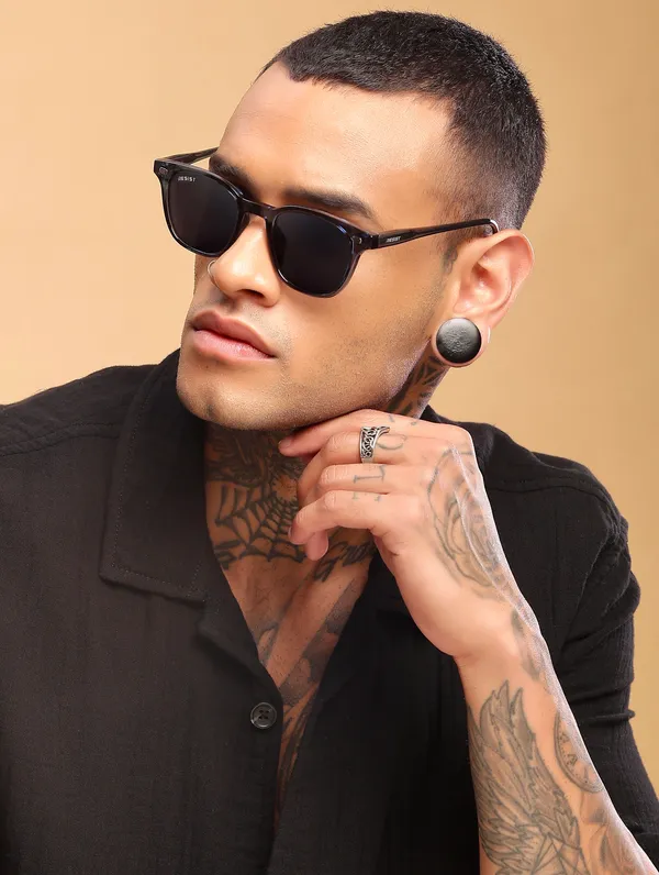 UV_Protected_Blue_Black_Wayfarer_Sunglasses_For_Men_&_Women