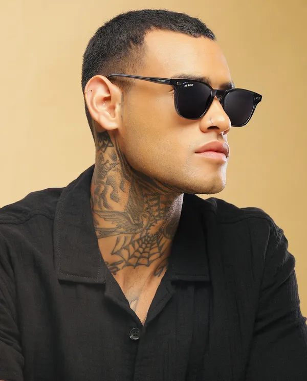 UV_Protected_Blue_Black_Wayfarer_Sunglasses_For_Men_&_Women