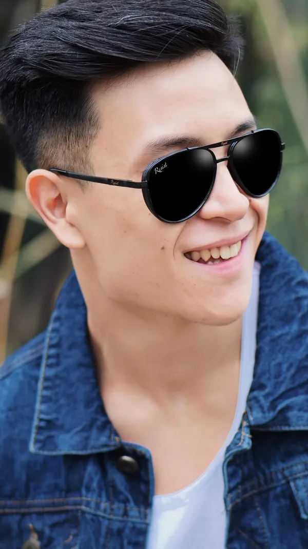 UV_Protected_Black_Wayfarer_Sunglasses_For_Men_&_Women