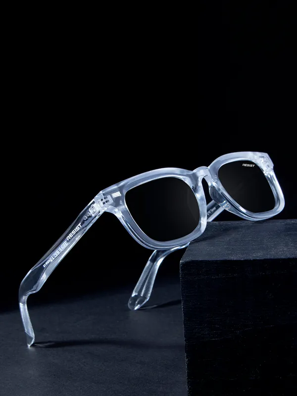 UV_Protected_White_Black_Wayfarer_Sunglasses_For_Men_&_Women