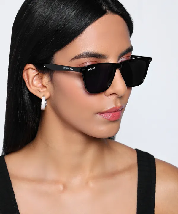 UV_Protected_Black_Wayfarer_Sunglasses_For_Men_&_Women