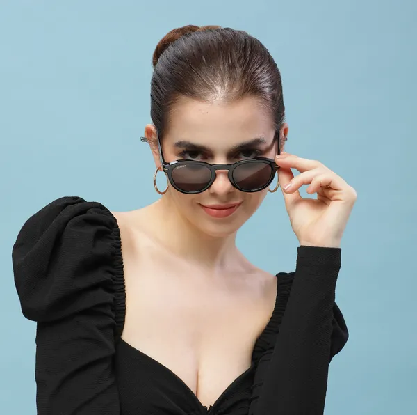 UV_Protected_Black_Oval_Sunglasses_For_Men_&_Women