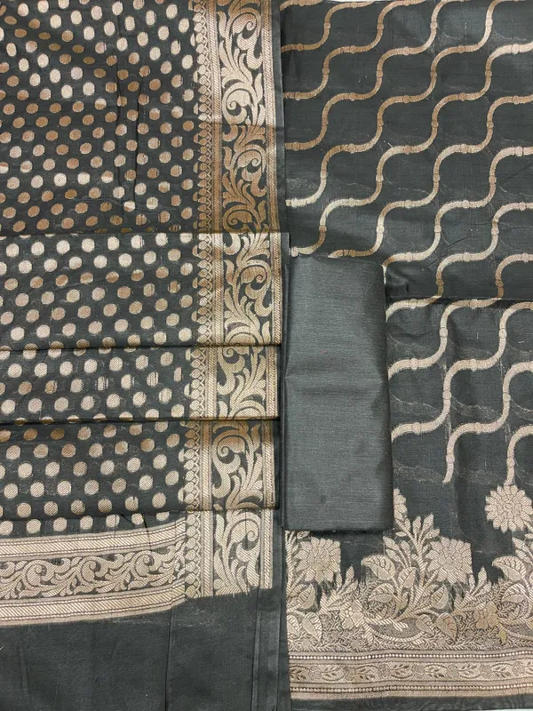 Black_Cotton_Silk_Lehariya_Banarasi_3_pcs_Suit_Set_675JVC_105