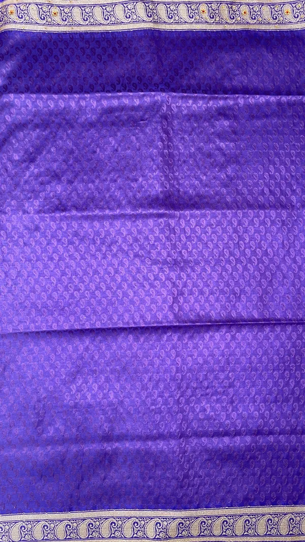 Humairah_Presents_Turqouise_Blue_Tanchoi_Silk_Low_Stone_Work_with_Contrast_Purple_Pallu_Zari_Border_Saree_and_Blue_Blouse