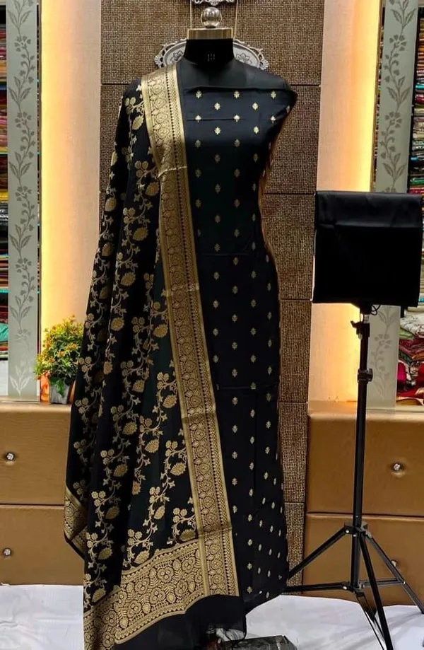 Black_Katan_Silk_Katban_Floral_Zari_Booti_Banarasi_Suit_with_Zari_Jaal_Dupatta_700SKL_KSB9