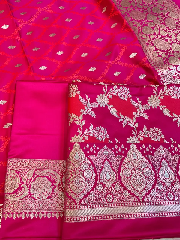 Magenta_Mashru_Silk_Floral_Rangkaat_Floral_Zari_Jaal_Banarasi_3_pcs_Suit_Set_26AJ_MSR1