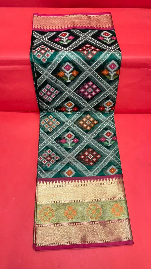 Green_Art_Silk_Banarasi_Sarees_For_Women_GEASF_24